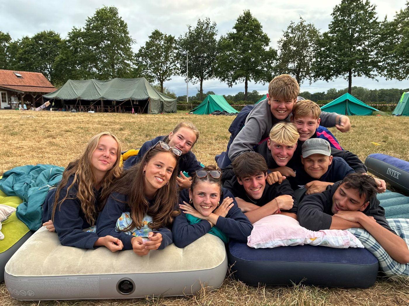 Kamp 2026, tenten opzetten